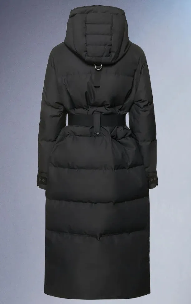 Moose Knuckles Women's Livingston Parka in Black